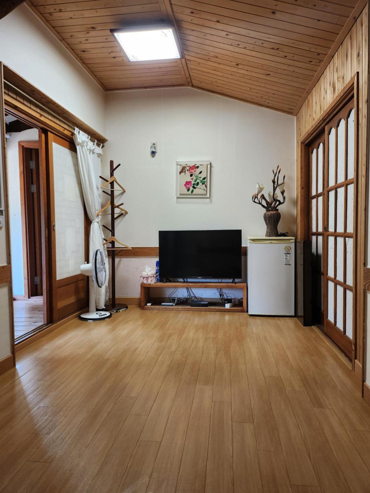 Moran Guesthouse Jeonju Exterior photo